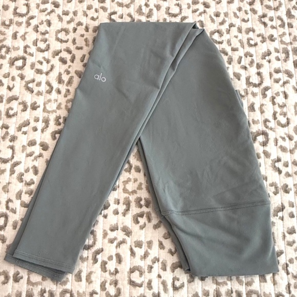 ALO Yoga Pants - ALO Yoga Gray Leggings